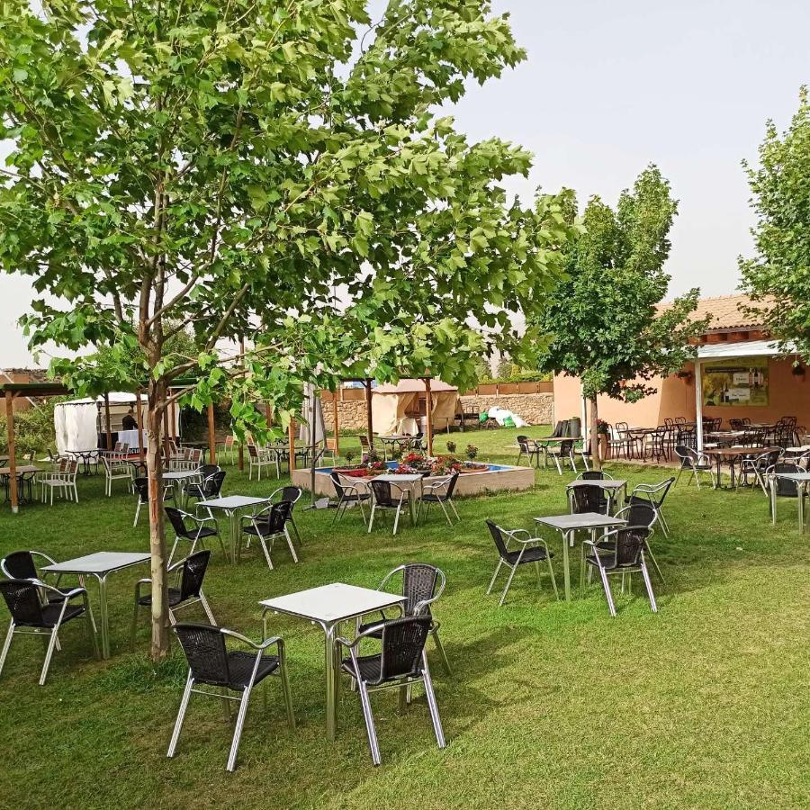Hospedium Santana Hotel Restaurante Palazuelos de Eresma Dış mekan fotoğraf